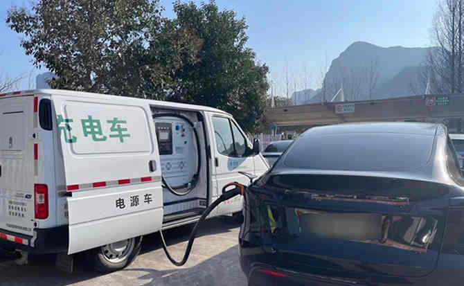 新化汽车搭电