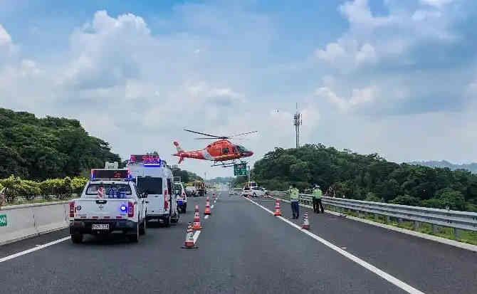 新化高速公路汽车救援案例